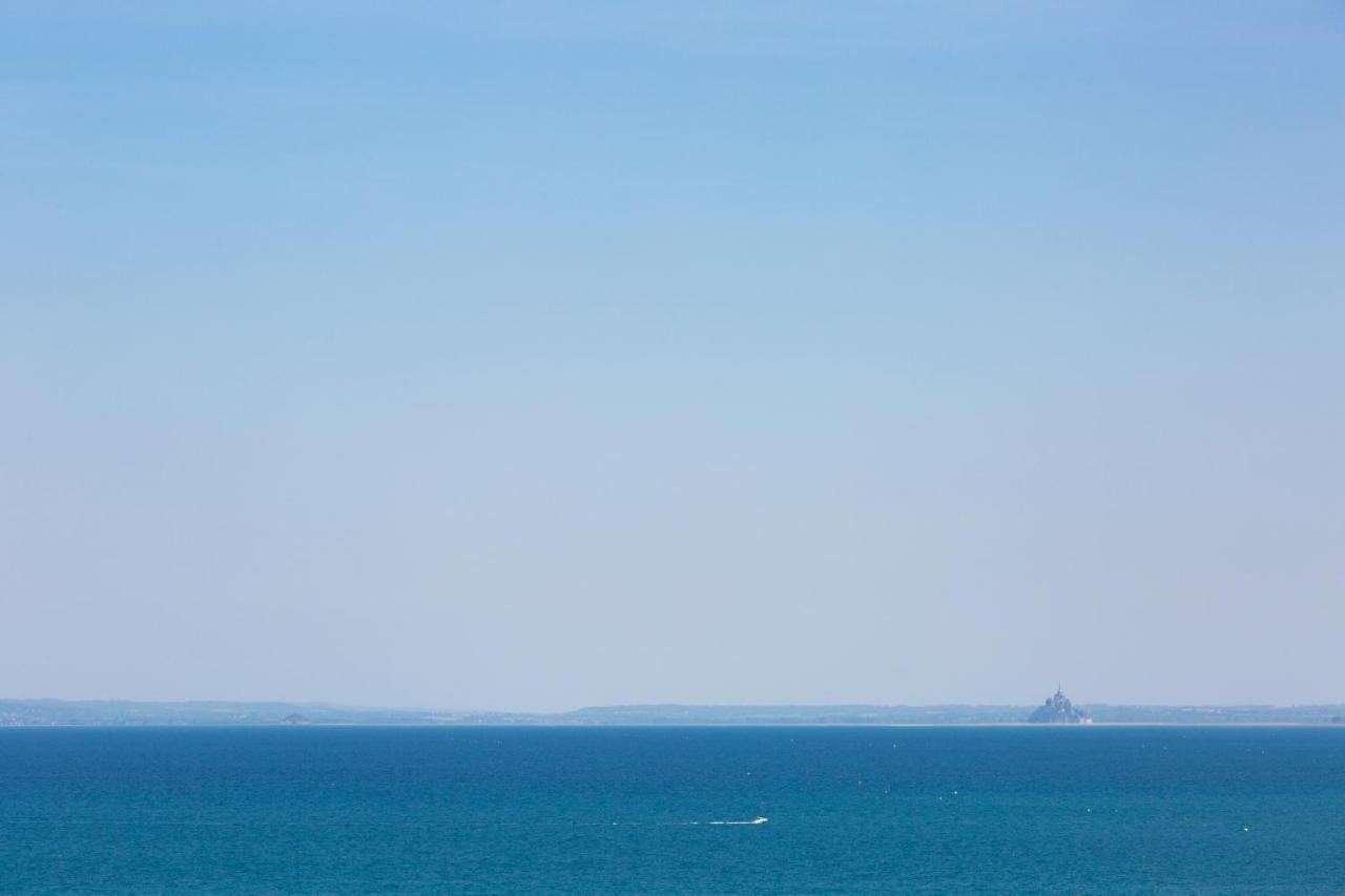 La Metairie-Du-Vauhariot - Vue Mer Et Mont Saint Michel - Piscine Chauffee - Acces Gr34 Cancale Dış mekan fotoğraf